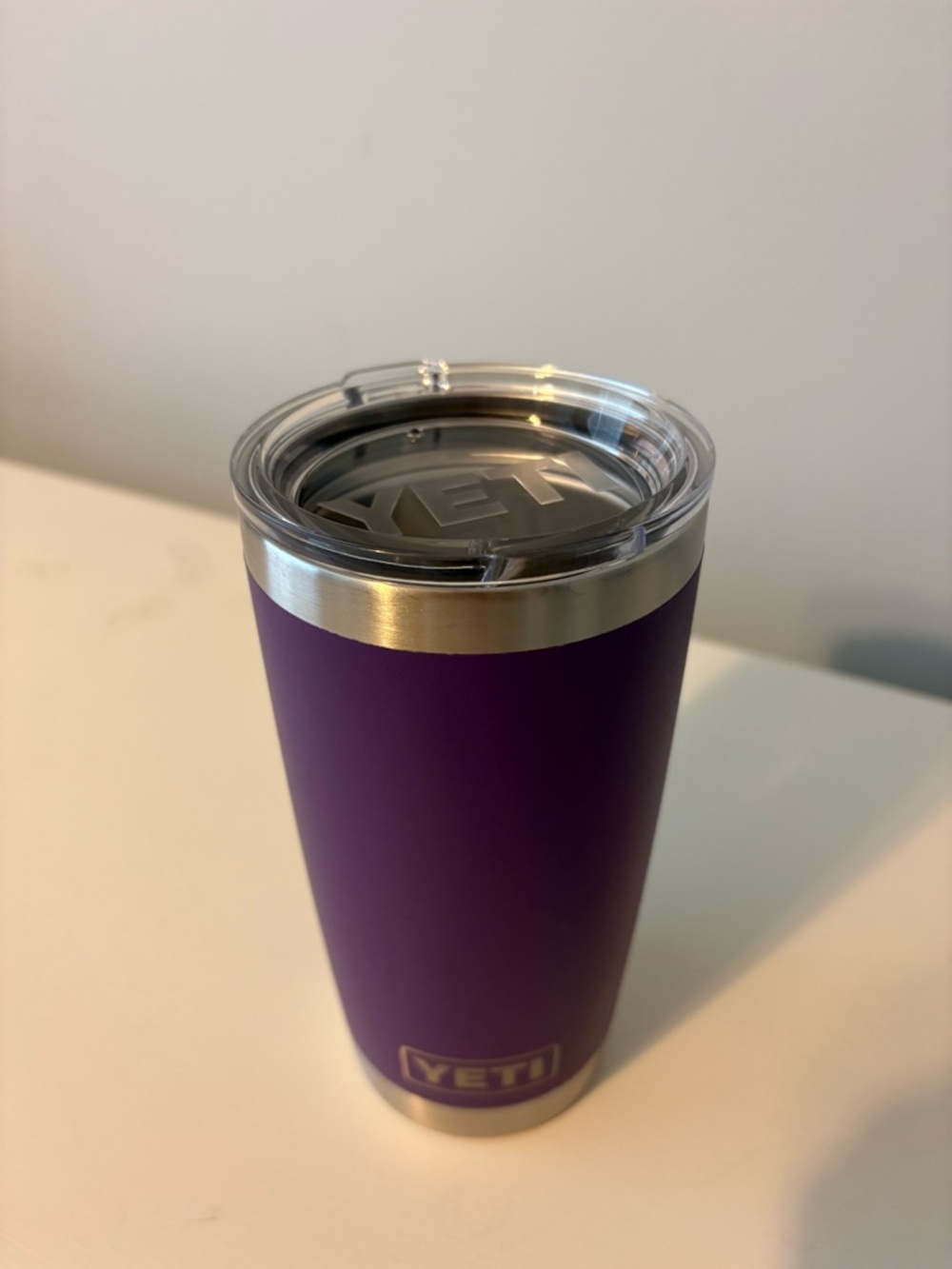 Yeti Purple Insulated Rambler Tumbler with Clear Lid